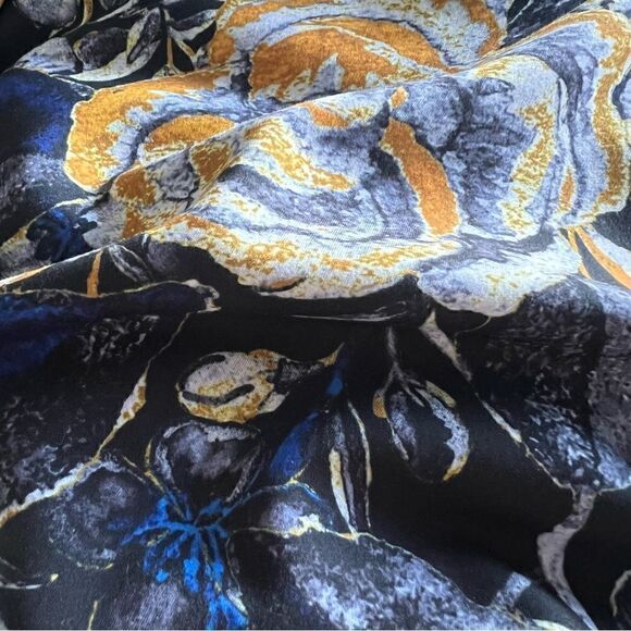 Black Velvet Jacket (M) - Picture 8 of 8